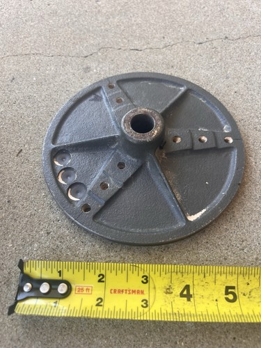 Sanding disc with 8 - 6”,